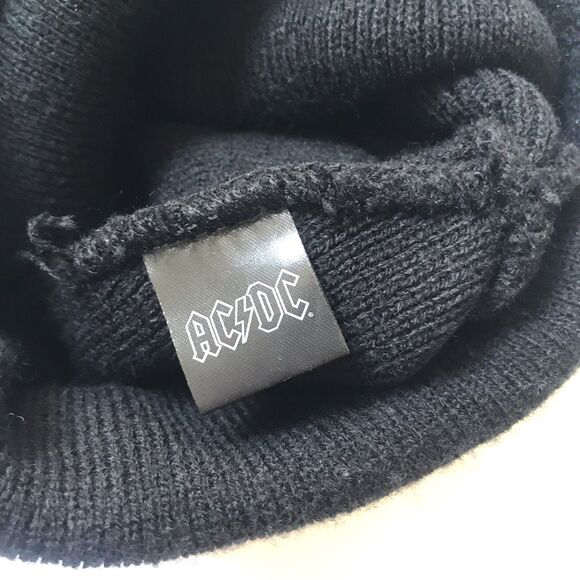AC/DC Embroidered Logo Men's Black Knit Beanie Stocking Toque Hat Lid OSFM EUC - Picture 4 of 7